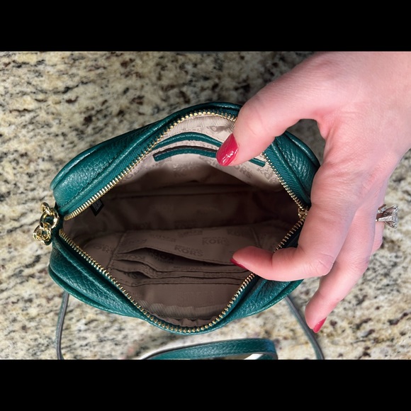 MICHAEL KORS CROSSBODY - Picture 4 of 5